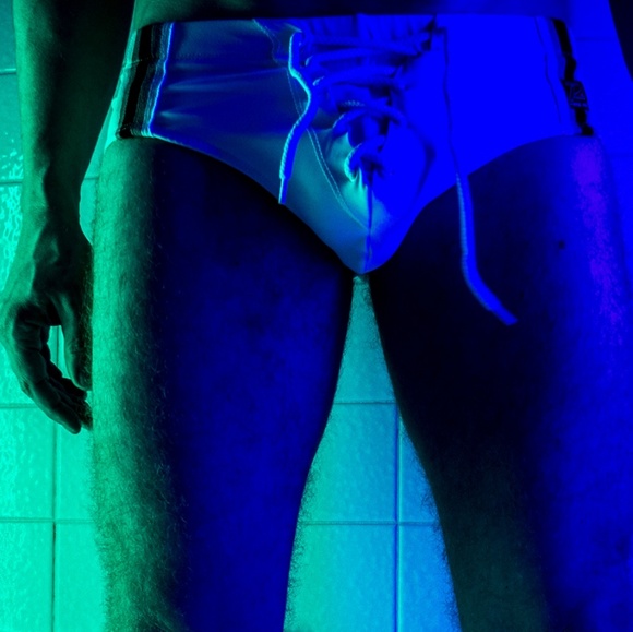 Meet your Posher! - Picture 1 of 3